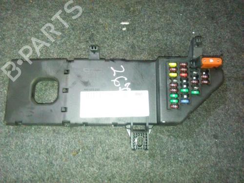 fuse-box-opel-vectra-c-z02-2002-2003-2004-2005-2006-2007-2008-2009-33482624 main image