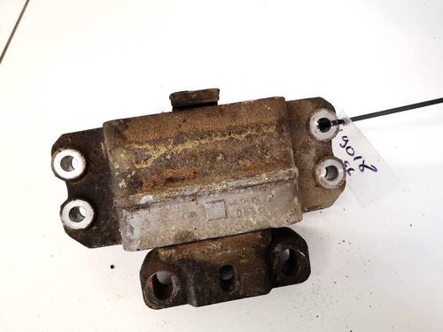 Used Engine mount Engine mount SKODA OCTAVIA II (1Z3) 1.6 TDI (105 hp) 32939413 32939413