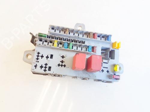 Used Fuse box Fuse box PEUGEOT BOXER Bus (244, Z_) 2.0 HDi (84 hp) 33523123 33523123