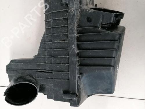 Used Air filter box Air filter box CITROËN C5 III (RD_) 2.0 HDi (RDRHD8, RDRHDJ, RDRHR8, RDRHRJ) (136 hp) 35565209 35565209