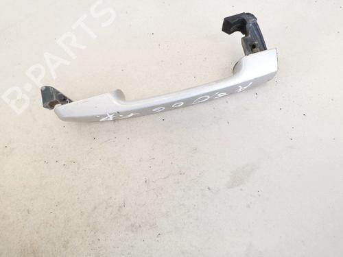 front-right-exterior-door-handle-toyota-rav-4-iii-_a3_-2005-2006-2007-2008-2009-2010-2011-2012-2013-2014-35402414 main image