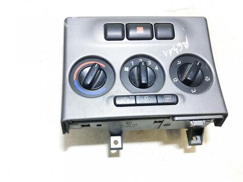 Comando clima Comando clima OPEL ZAFIRA A MPV (T98) 2.2 DTI 16V (F75) (125 hp) 35607875 35607875