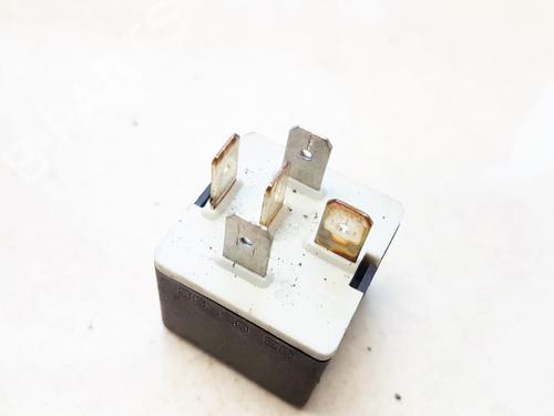 Electronic sensor OPEL ZAFIRA A MPV (T98) 2.0 DI 16V (F75) | BP33106448M84 - Image 2