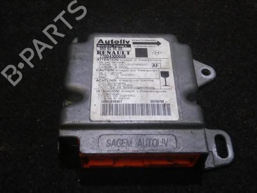 Used ECU airbags ECU airbags RENAULT MEGANE Scenic (JA0/1_) 1.9 dTi (JA0N) (98 hp) 33485821 33485821