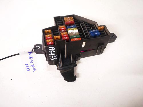 fuse-box-vw-golf-v-1k1-2003-2004-2005-2006-2007-2008-2009-2010-33085530 main image