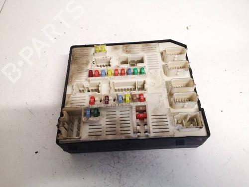 Used Fuse box Fuse box RENAULT LAGUNA III (BT0/1) 2.0 dCi (BT07, BT0J, BT14, BT1A, BT1S) (131 hp) 32610240 32610240