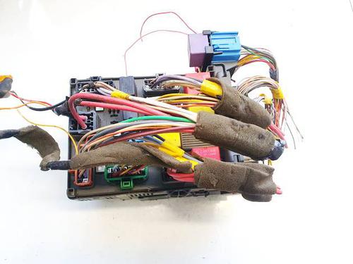 Used Fuse box Fuse box RENAULT LAGUNA II (BG0/1_) 1.9 dCi (BG0R, BG0E) (100 hp) 32538047 32538047