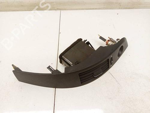 Difusor / Saída de ar Difusor / Saída de ar TOYOTA COROLLA Verso (ZER_, ZZE12_, R1_) 2.2 D-4D (AUR10_, AUR10R) (136 hp) 34118155 34118155