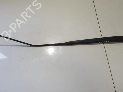 Used Front windshield wiper arm Front windshield wiper arm 33508905 33508905