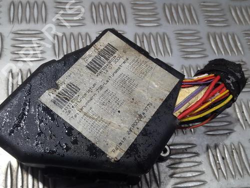 Used Fuse box Fuse box VW BORA I (1J2) 1.9 TDI (115 hp) 33499541 33499541