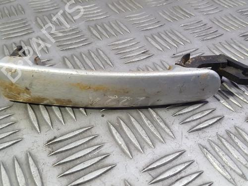 Used Front left exterior door handle Front left exterior door handle VW BORA I (1J2) 1.8 T (150 hp) 35681220 35681220