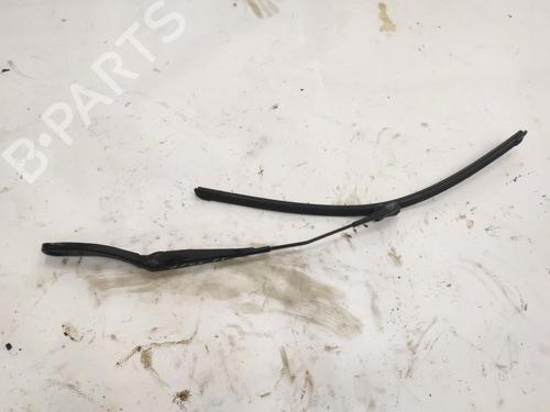 front-windshield-wiper-arm-volvo-v50-545-2003-2004-2005-2006-2007-2008-2009-2010-2011-2012-33085092 main image
