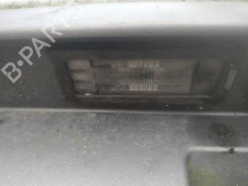 licence-plate-light-renault-scenic-ii-jm01_-2003-2004-2005-2006-2007-2008-2009-2010-35358596 main image