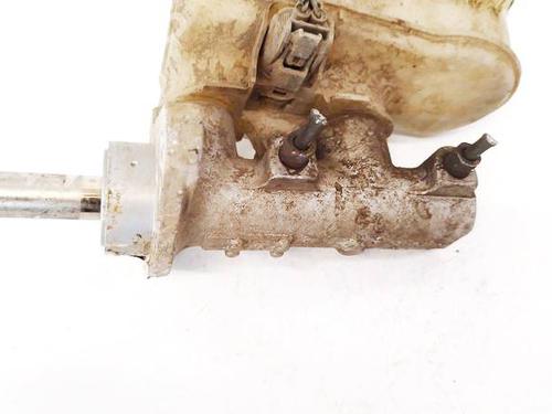 Used Brake master cylinder Brake master cylinder 35029008 35029008