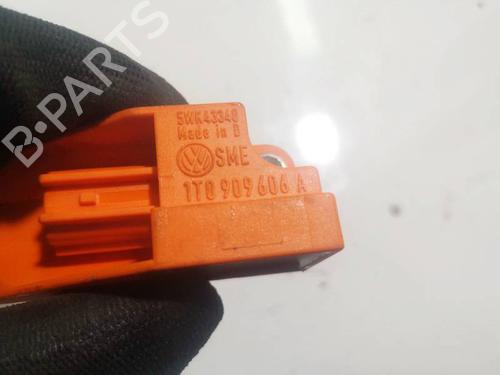 Electronic module SKODA FABIA II (542) 1.4 TDI | BP33487710M83 - Image 3