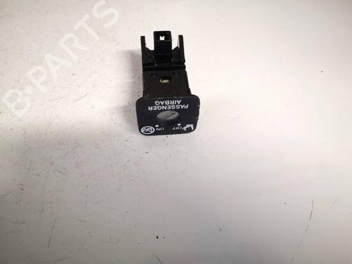 switch-toyota-auris-_e15_-2006-2007-2008-2009-2010-2011-2012-2013-32552993 main image