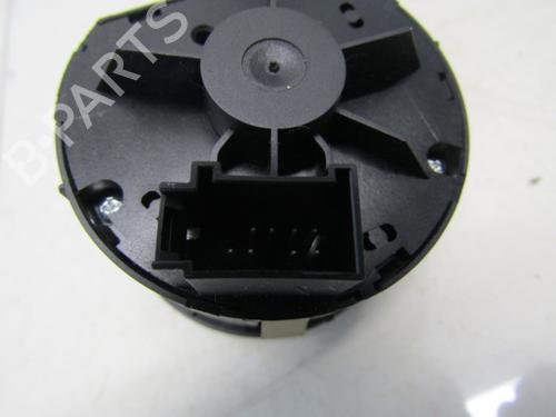 Switch AUDI Q7 (4LB) 3.0 TDI quattro | BP35621429I30 - Image 4