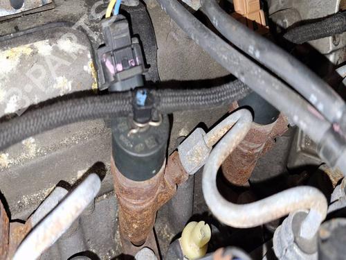Used Injector Injector TOYOTA YARIS (_P9_) 1.4 D-4D (NLP90_, NLP90R) (90 hp) 34750832 34750832