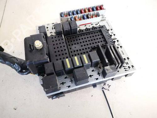 Used Fuse box Fuse box VOLVO S60 I (384) D5 (163 hp) 32952864 32952864