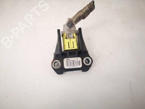 Used Electronic module Electronic module TOYOTA YARIS (_P9_) 1.4 D-4D (NLP90_, NLP90R) (90 hp) 33098405 33098405