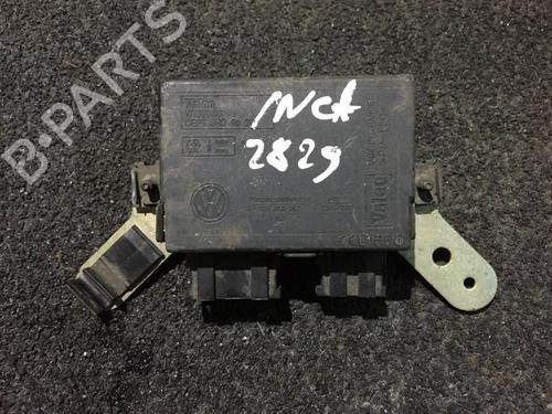 Used Electronic module Electronic module SEAT INCA (6K9) 1.9 SDI (64 hp) 33484093 33484093