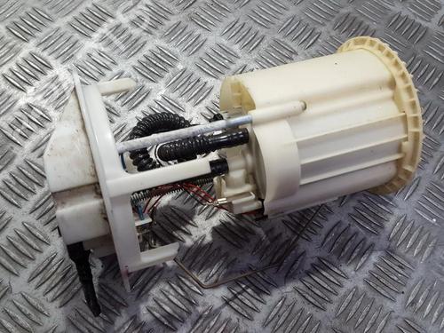 Used Fuel pump Fuel pump CITROËN C2 (JM_) 1.4 16V (90 hp) 35666258 35666258