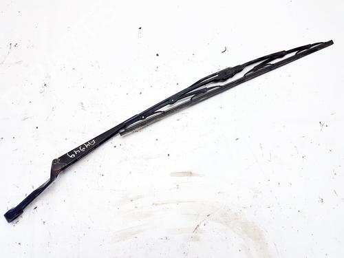 Used Front windshield wiper arm Front windshield wiper arm VW GOLF III (1H1) 1.9 TDI (90 hp) 33526310 33526310