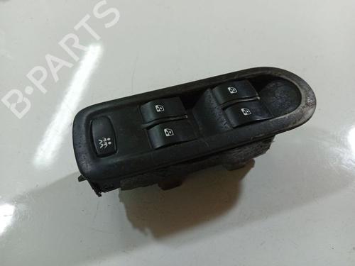 Used Switch Switch RENAULT SCÉNIC II (JM0/1_) 1.9 dCi (JM0G, JM12, JM1G, JM2C) (120 hp) 32971808 32971808