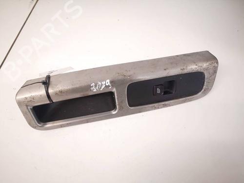 Used Switch Switch VOLVO V50 (545) 1.6 D (110 hp) 32941640 32941640