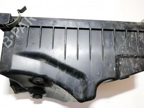 Used Air filter box Air filter box TOYOTA AVENSIS (_T25_) 2.2 D-CAT (ADT251_, ADT251R) (177 hp) 35716085 35716085