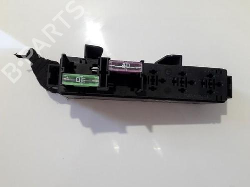 fuse-box-opel-vectra-c-z02-2002-2003-2004-2005-2006-2007-2008-2009-33505291 main image