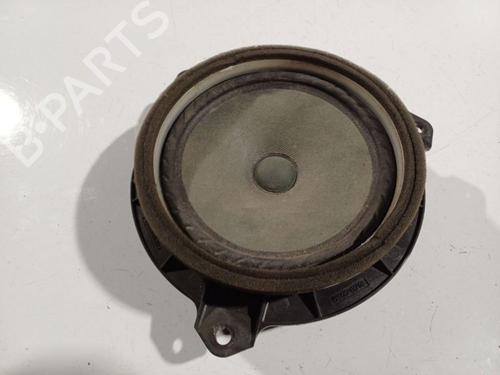Used Speaker Speaker TOYOTA YARIS (_P9_) 1.4 D-4D (NLP90_, NLP90R) (90 hp) 32564216 32564216