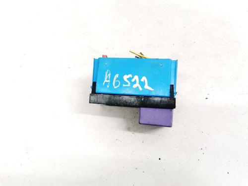 fuse-box-renault-scenic-ii-jm01_-2003-2004-2005-2006-2007-2008-2009-2010-33080662 main image