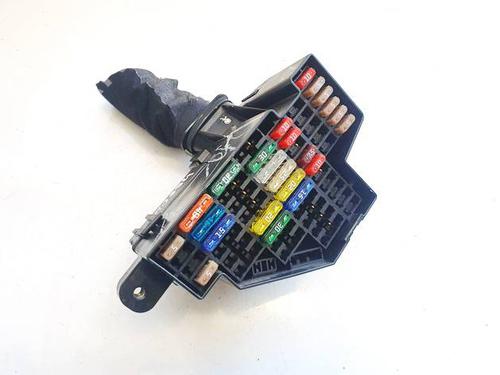 fuse-box-vw-jetta-iii-1k2-2004-2005-2006-2007-2008-2009-2010-2011-2012-2013-32969448 main image