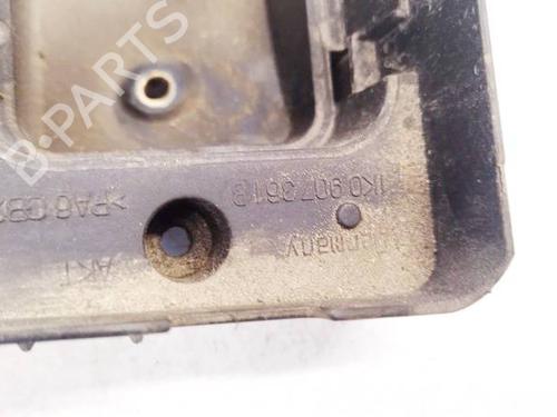 Fuse box VW GOLF PLUS V (5M1, 521) 1.9 TDI | BP38431177E1 - Image 2