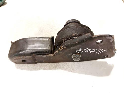 Used Engine mount Engine mount FORD GALAXY I (WGR) 1.9 TDI (130 hp) 32548369 32548369
