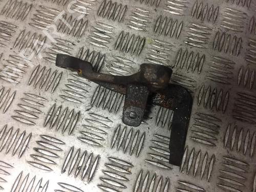 Used Support Support TOYOTA AVENSIS VERSO (_M2_) 2.0 D (CLM20_, CLM20R) (116 hp) 33499145 33499145