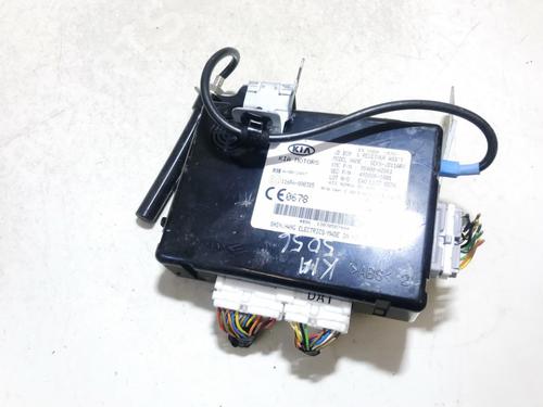 Used Electronic module Electronic module KIA CEE'D (JD) 1.4 CRDi 90 (90 hp) 33520209 33520209
