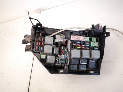 Used Fuse box Fuse box FORD MONDEO IV (BA7) 1.8 TDCi (125 hp) 32932890 32932890