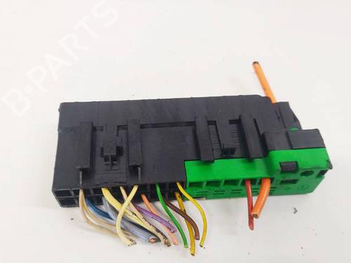Used Fuse box PEUGEOT 3008 I MPV (0U_) 1.6 HDi (109 hp) 32607468