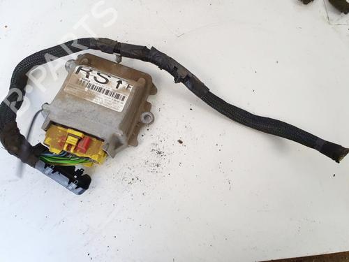 Used ECU airbags ECU airbags CHRYSLER VOYAGER IV (RG, RS) 3.8 (218 hp) 32886310 32886310