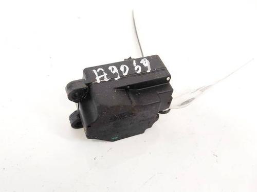 Used Electronic module VOLVO V50 (545) 2.0 D (136 hp) 32944703