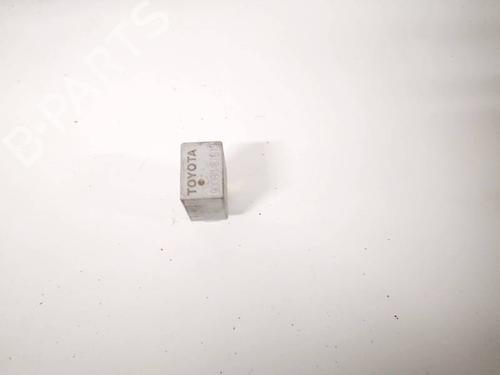 Used Electronic sensor Electronic sensor TOYOTA COROLLA Verso (ZER_, ZZE12_, R1_) 2.2 D-4D (AUR10_, AUR10R) (136 hp) 32935541 32935541