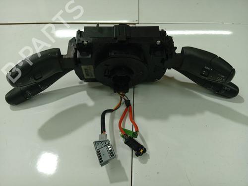 Bouton de warning Bouton de warning 38314488 38314488
