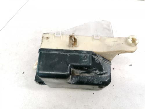 Used Fuse box Fuse box 32886506 32886506