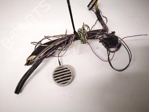 speaker-skoda-roomster-5j7-2006-2007-2008-2009-2010-2011-2012-2013-2014-2015-32541752 main image