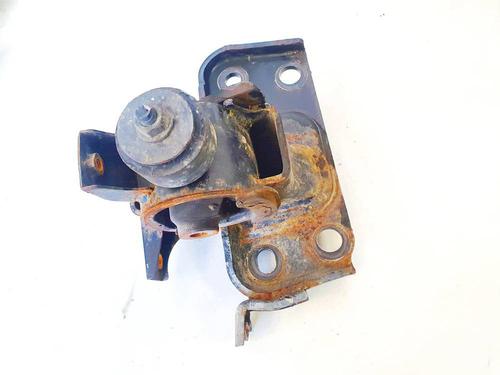 Used Engine mount Engine mount TOYOTA RAV 4 III (_A3_) 2.2 D 4WD (ALA30_, ALA30R) (136 hp) 32919230 32919230