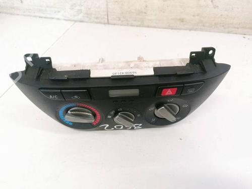 climate-control-toyota-rav-4-ii-_a2_-2000-2001-2002-2003-2004-2005-35362554 main image