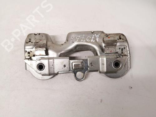 sttte-toyota-c-hr-_x1_-2016-32891976 main image