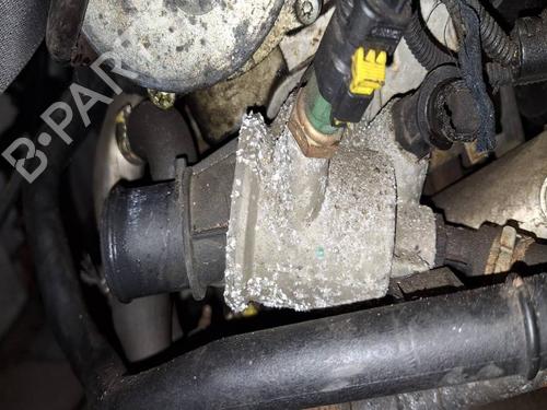 Used Thermostat housing Thermostat housing OPEL VECTRA C (Z02) 1.9 CDTI (F69) (120 hp) 40556194 40556194